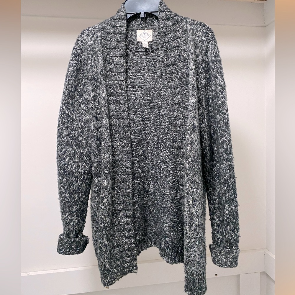 St. John’s Bay women’s gray knit cardigan, size medium